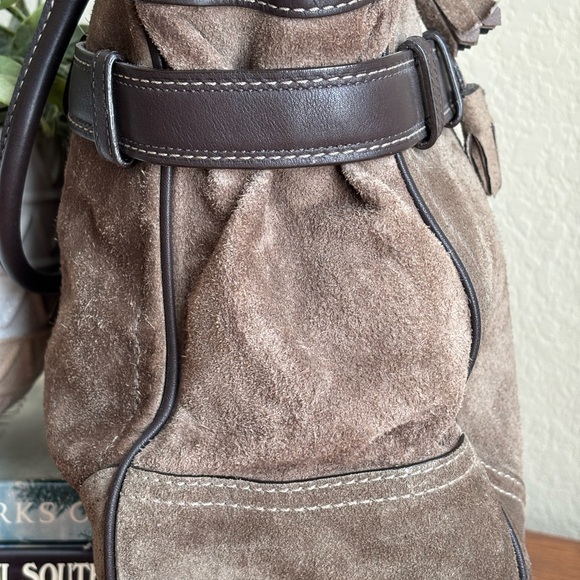 Vintage Coach Brown Suede Handbag - Picture 5 of 15